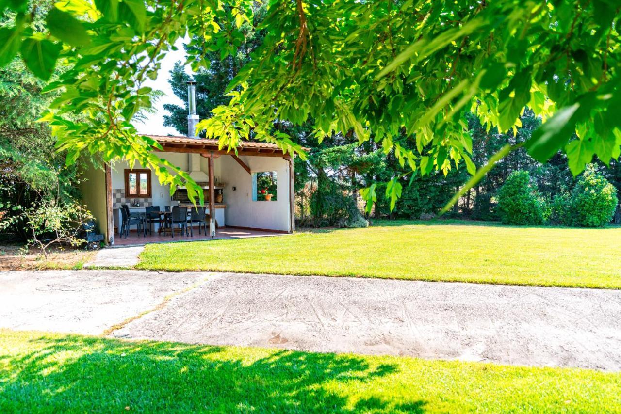 Villa Bougainvillea Epanomi Bagian luar foto