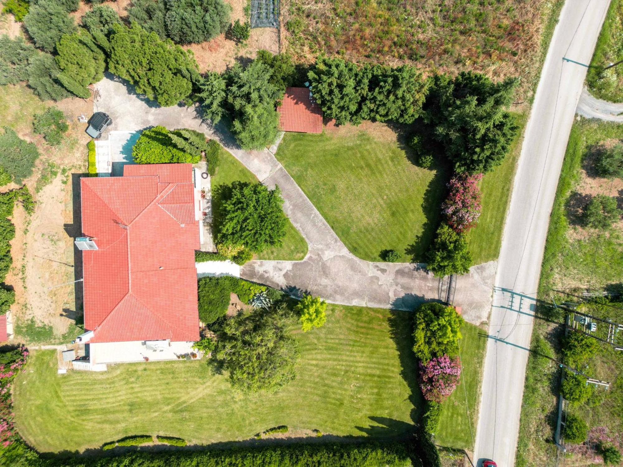 Villa Bougainvillea Epanomi Bagian luar foto